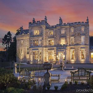 Crossbasket Castle Hotel & Restaurant